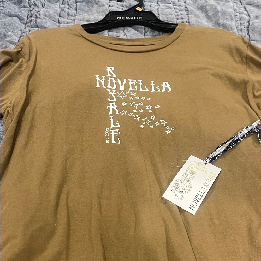 Novella royale Tan Graphic Tee